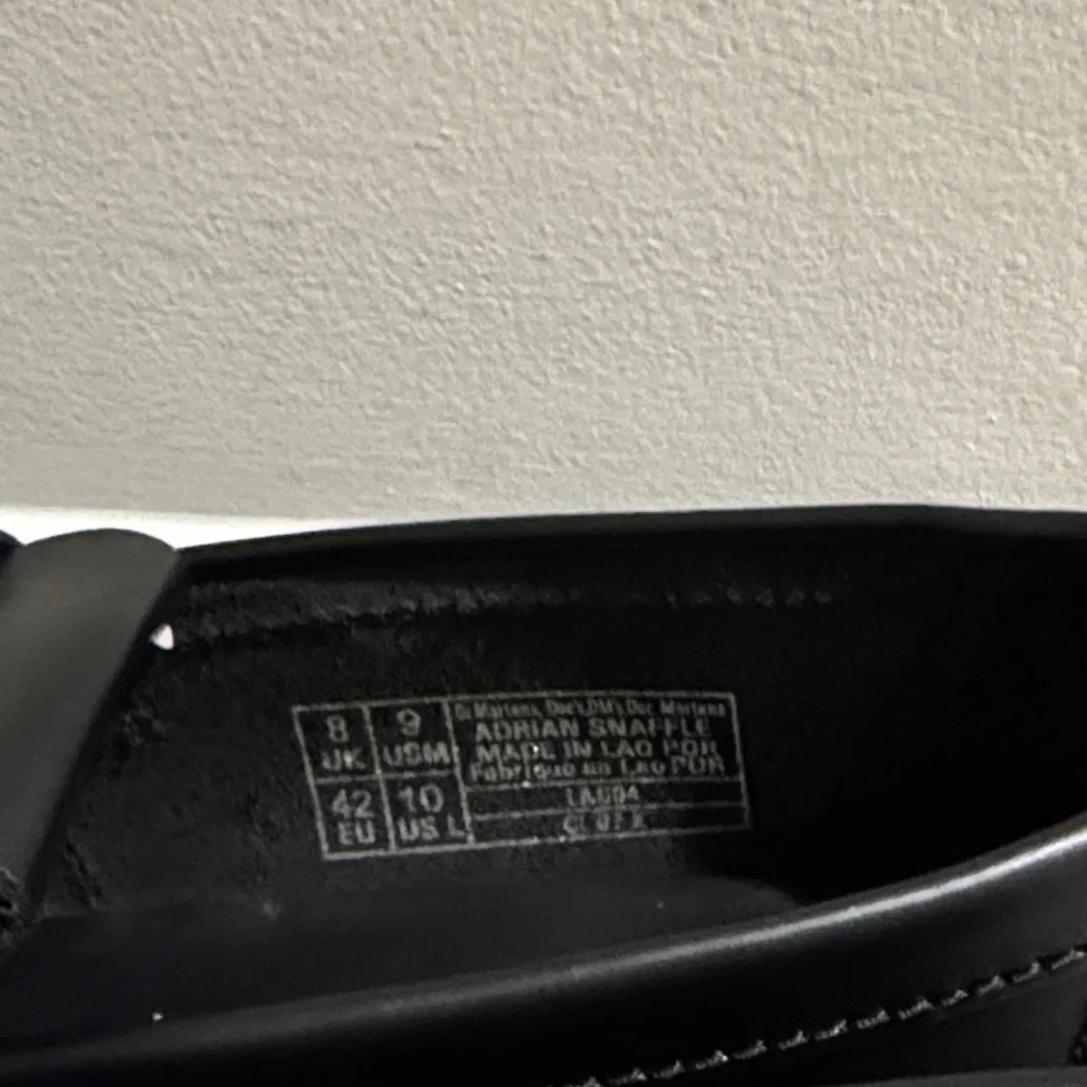 Dr Martens Adrian snaffle loafers in black - Picture 4 of 4